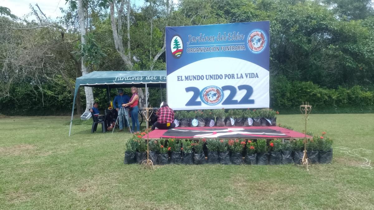 2022